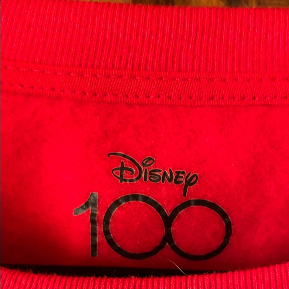 Disney Red Sweatshirt with blinking lights on 6 Characters - Picture 2 of 14